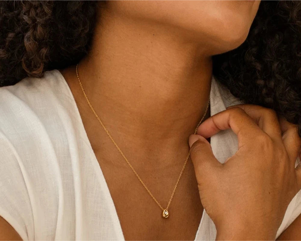 Golden Teardrop Pendant Necklace